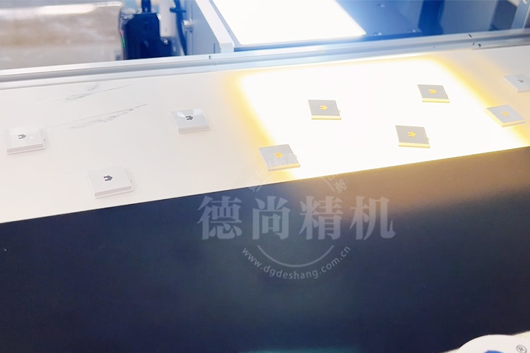 視覺貼合機(jī)的特點(diǎn)與優(yōu)勢(shì)解析